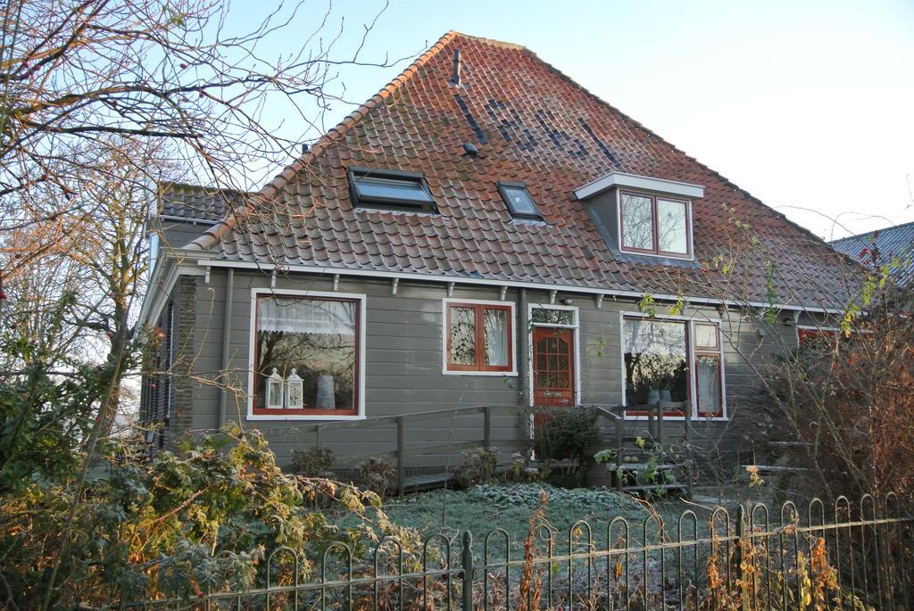 Bed & Breakfast Voorhuis En Klein Waterland Amsterdam