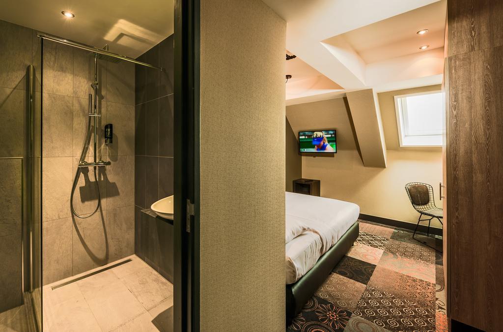 The Alfred 3*