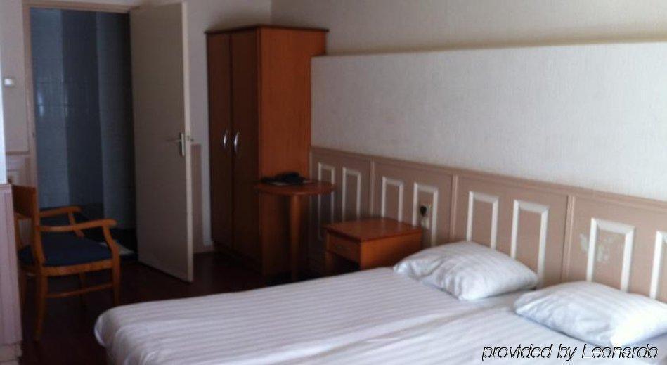 Hotel Delta Center 3*