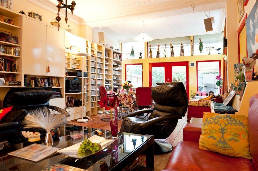 Couette-café Xaviera's 2*