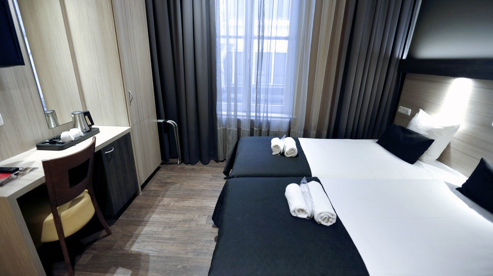 City Hotel Amsterdam 3* Amesterdão
