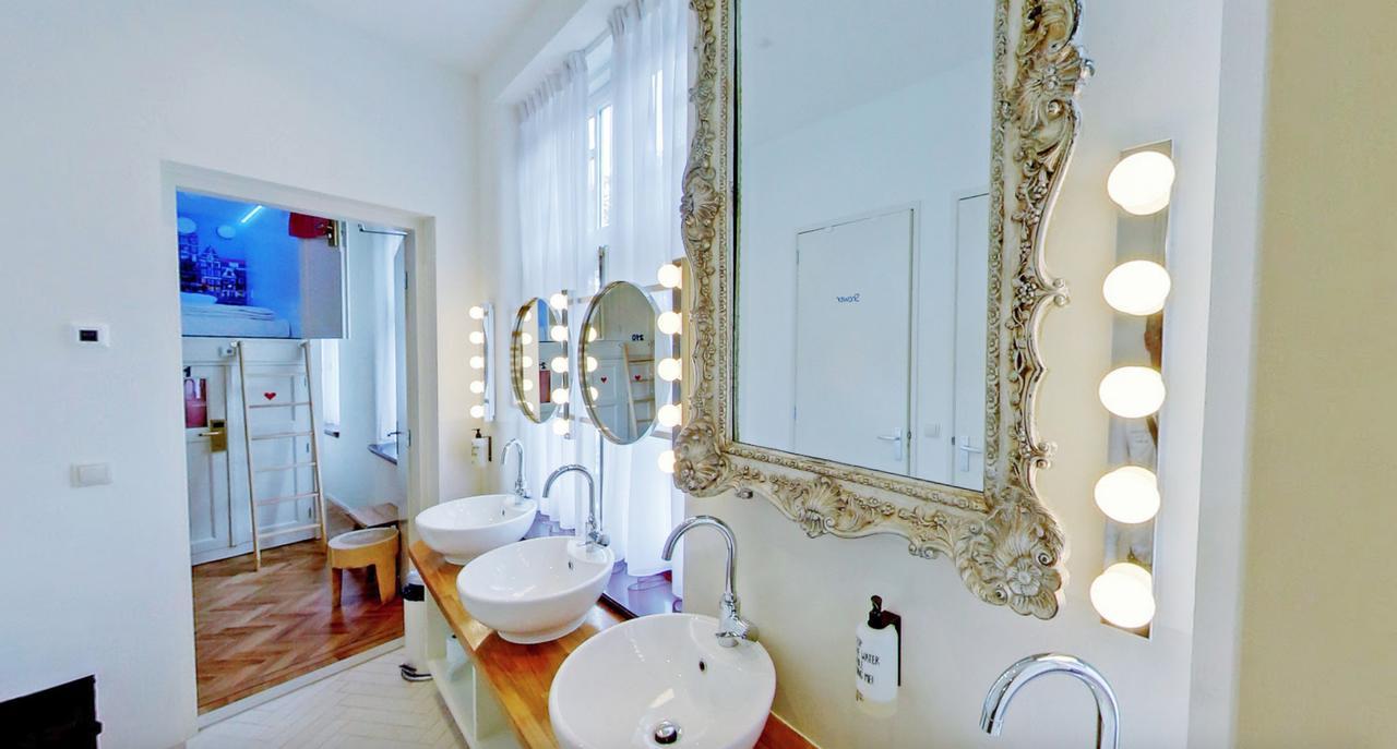 De Bedstee Boutique Capsules (adults Only) Amesterdão