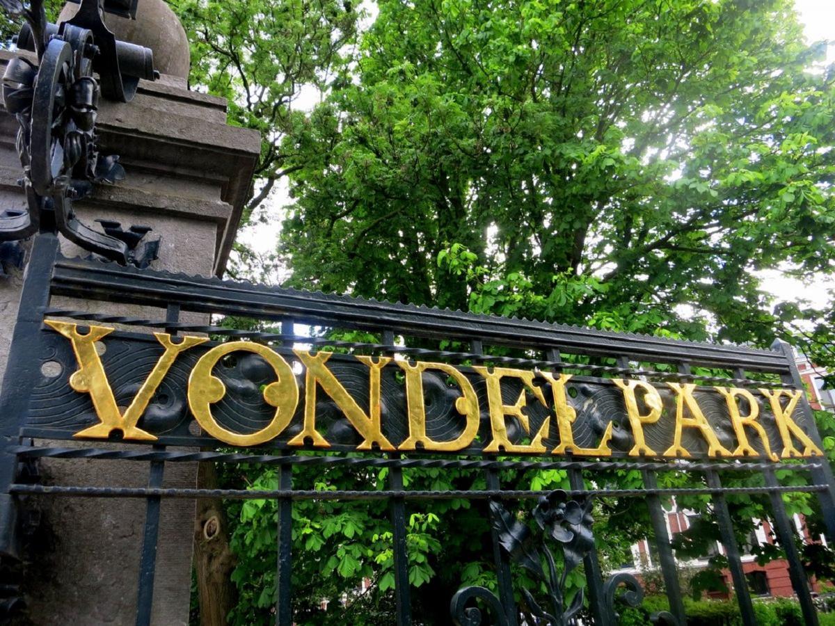 Dutch Design Vondelpark Hotel