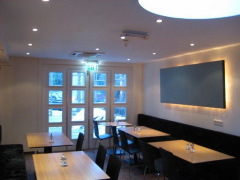 Dutch Design Vondelpark Hotel 3*