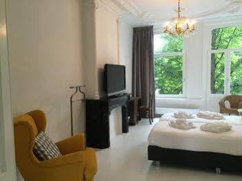Nine-T-Teen Bed And Boutique Amsterdam
