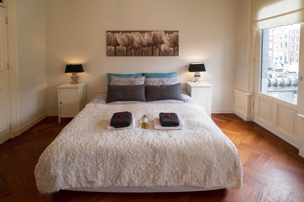Luxury Keizersgracht Group House Amsterdam