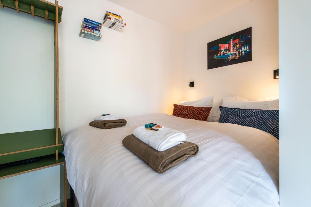 Prinsengracht Canal Bed & Breakfast 2*