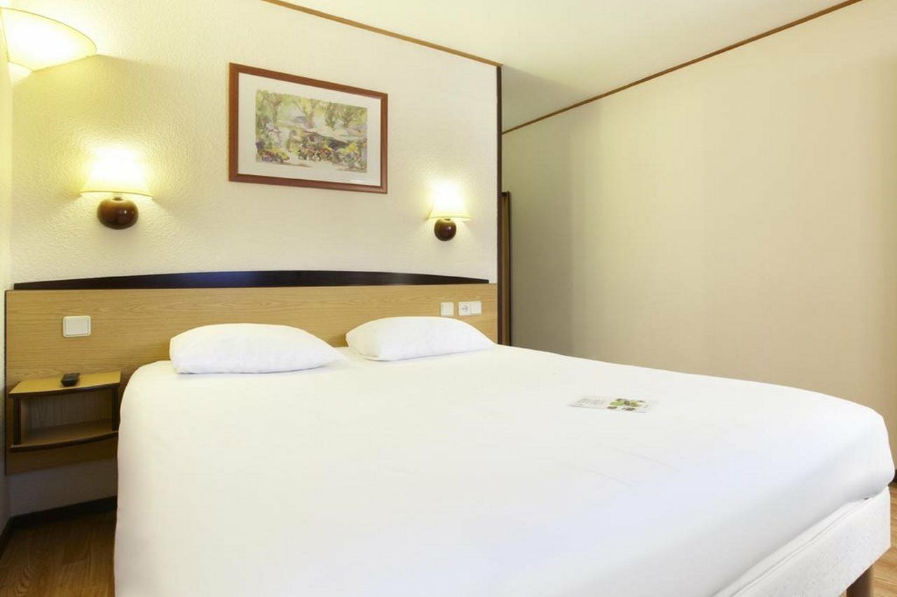 Campanile & Restaurant Zuid-oost 3*