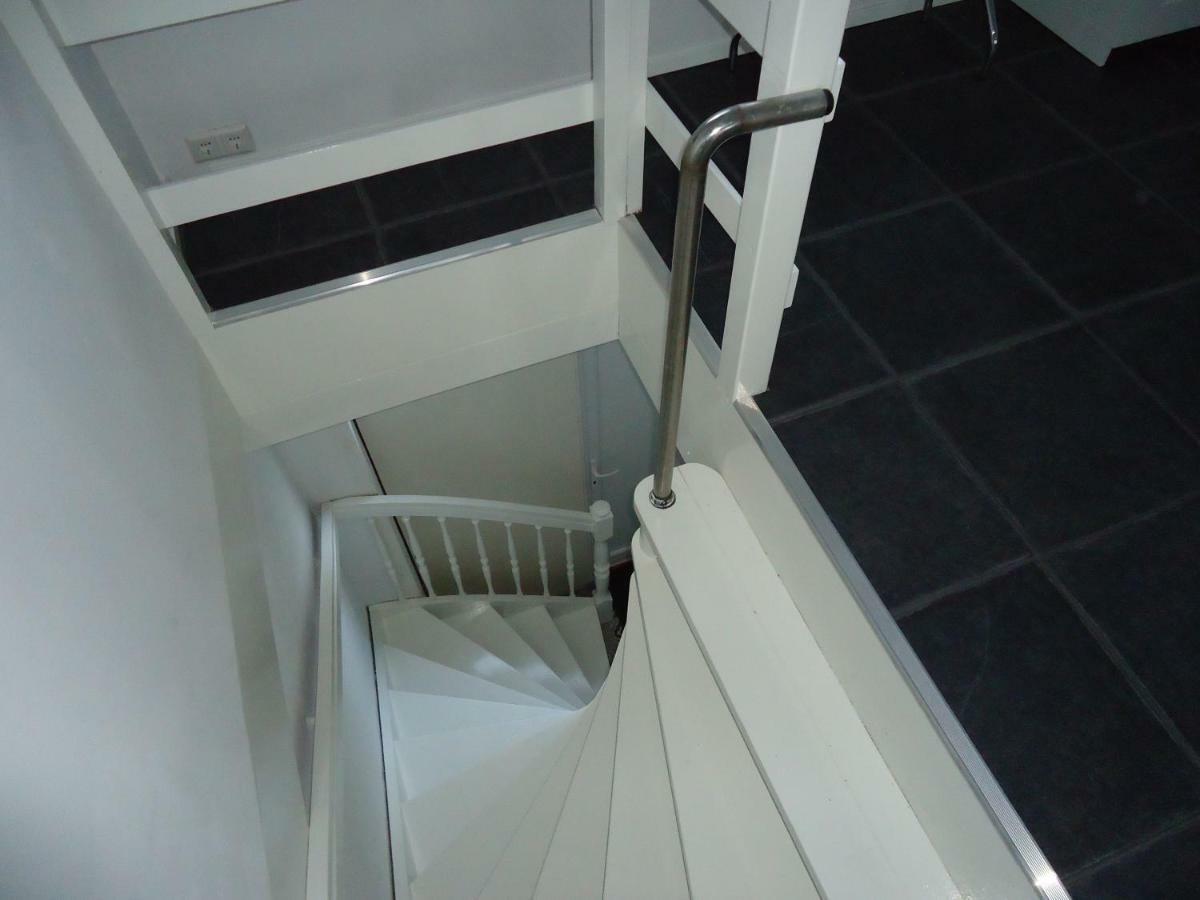 Sloterpark Bed & Breakfast 2*