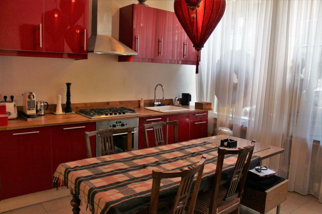 Lily Apartment