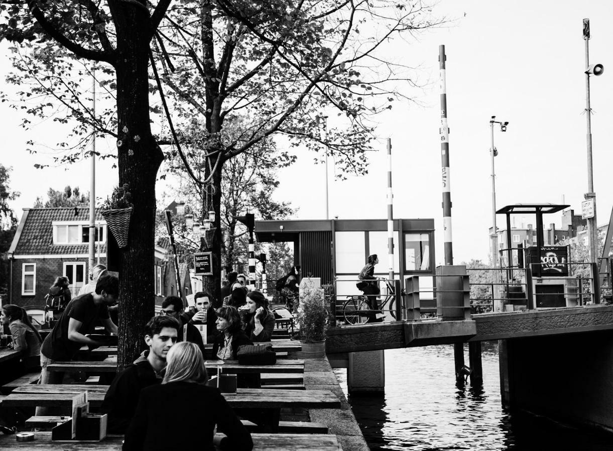 Sweets - Theophile De Bockbrug * Amesterdão