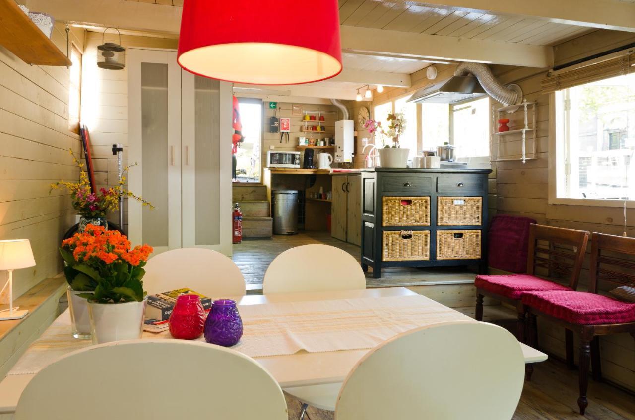 Botel Houseboat Prince-avalon Amsterdam