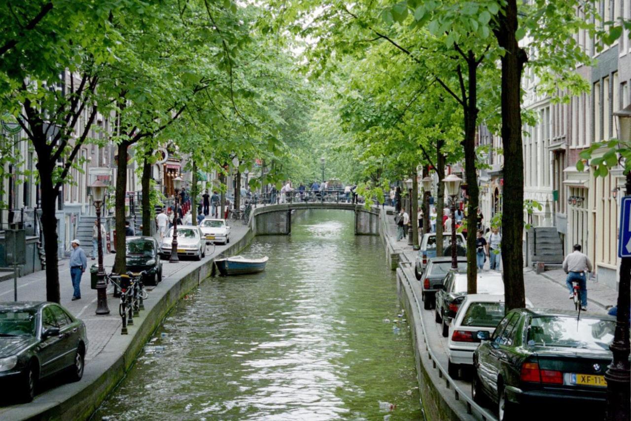 Houseboat Prince-avalon Amsterdam