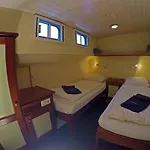 Botel Elodie