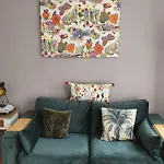 Charming Apartment In City Center