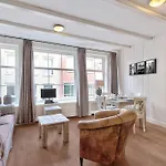 Jordaan Apartment 6