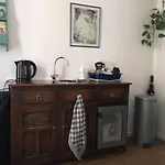 Private Studio Room In De Pijp