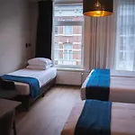 Hotel Vondel Garden City Centre