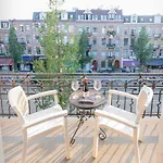 Sezane\'S Lodges