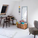 Ecofriendly Room Close To Center