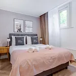 limehome Amsterdam Hemonystraat