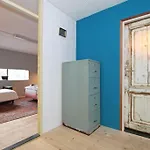 Warehouse Apartment In Spacious Industrial Workshop