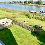 Luxury Waterfrontvilla Amsterdam