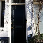 Eelhouse Private Studio