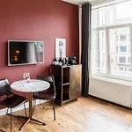Weber Hotel 397