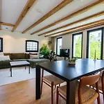 Ar Luxury Central Apartment