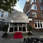 Budget Trianon Hotel