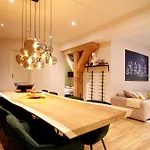 Stunning 2 Bedroom Apt. Heart Of The City!