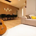 Stunning 2 Bedroom Apt. Heart Of The City!