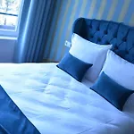 Hotel Iris