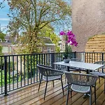 Amstel Corner Hotel