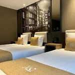 Xo Hotels Infinity