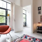 Studio In Creative District, Free Parking