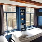 Urban Vibes Guesthouse