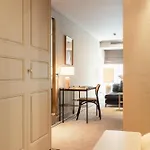 Hotel 717
