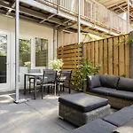2 Bedroom Apartment With Garden