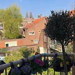 Beautiful Local Apt In The Heart Of Amsterdam