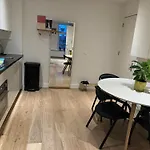 Apartment In Oude-Pijp