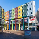 Easyhotel Amsterdam Arena Boulevard