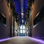 This HoTel