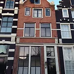 Residence 86