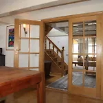 Hendrick De Keyser Apartment