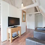 Rembrandtplein Apartment Suites