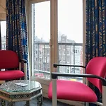 Double Floor Canal Estate