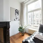 Haarlemmerstraat Bed And Breakfast Next To Central Station