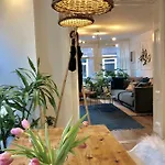 Bee Amsterdam - Central Apartment In The Trendy Jordaan